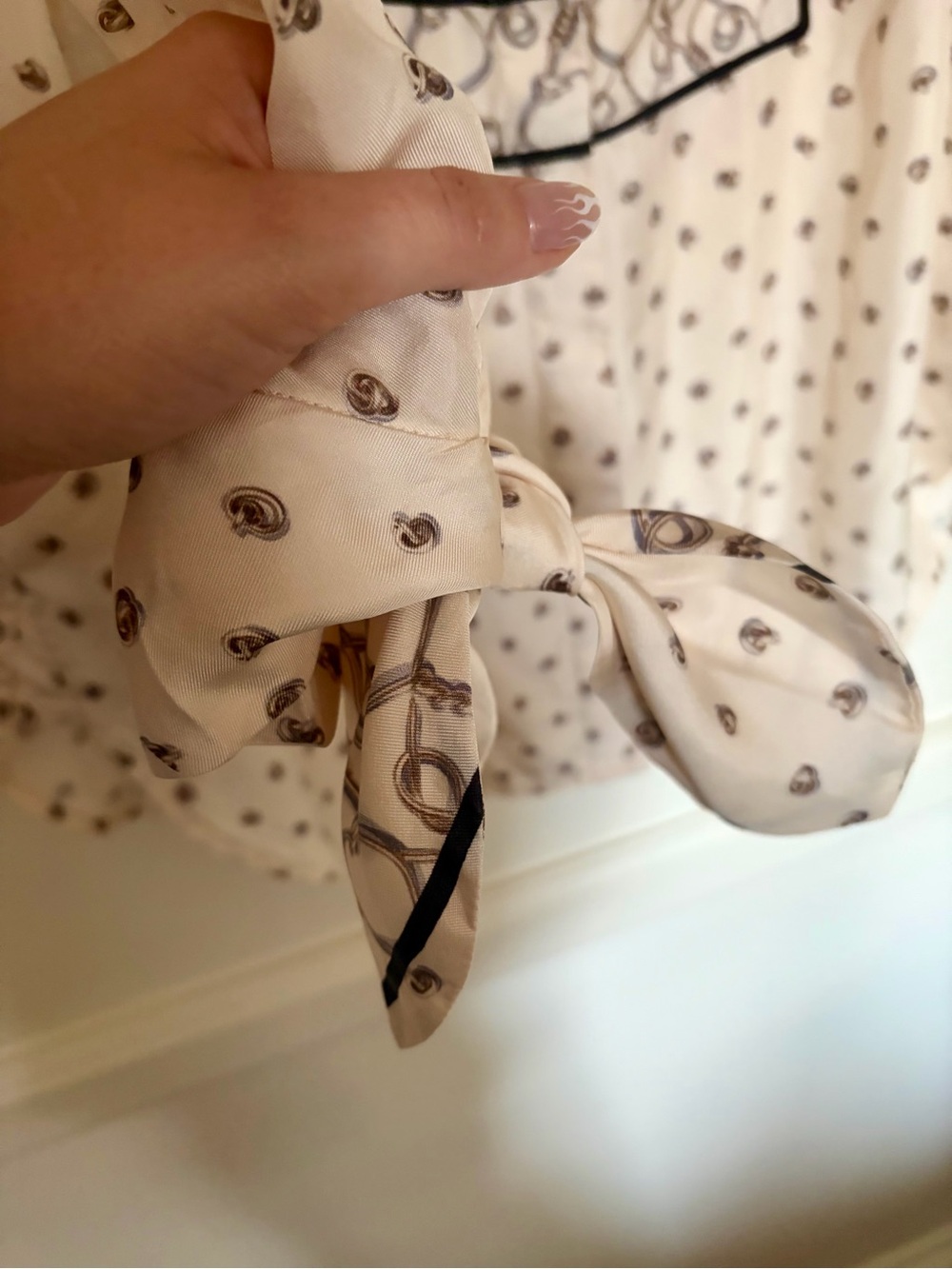 3.1 Phillip Lim 100% Silk Equestrian Scarf Print Blouse Size 6 - Picture 4 of 10